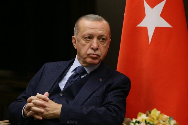 Νέες απειλές Ερντογάν: «Oύτε οι μαριονέτες, ούτε όσοι τραβούν τα νήματά τους θα εμποδίσουν την Τουρκία να διεκδικήσει τα δικαιώματά της στη Μεσόγειο» – Κόσμος