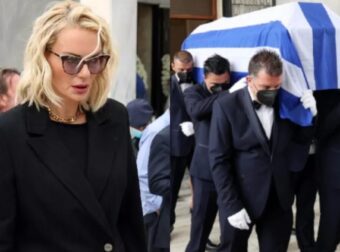 Συγκινημένη στο ύστατο χαίρε:Απαρηγόρητη η Έλενα Χριστοπούλου στην κηδεία του Ζάχου Χατζηφωτίου