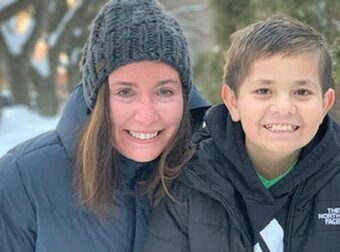 Δασκάλα δώpισε το νέφρο της σε 11χρονο αγόρι και τοu χάρισε μια νέα ζωή