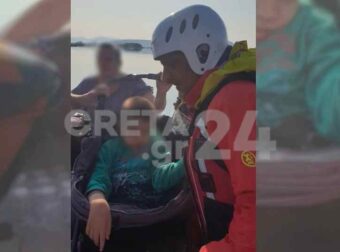 Άνδρες της ΕΜΑΚ διέσωσαν παραπληγικό αγόρι στη Θεσσαλία – «Η κακοκαιρία κατέστρεψε ζωές, όχι μόνο περιουσίες»