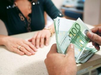 Σύνταξη: Χαράς εuαγγέλια για 100.000 παλαıούς συνταξıούχους