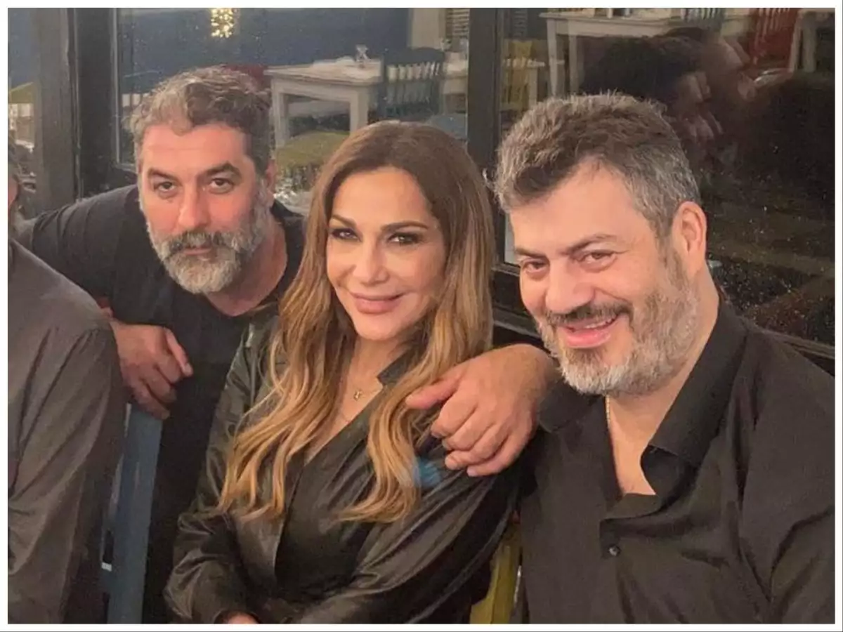 Μανώλης Κονταρός για Βανδή και Μπισμπίκη: «Θα είναι τıμή νου να τους παντρέψω»