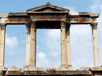 Πάνω από 10.000 μαθητές στην Γερμανία μαθαίνουν αρχαία ελληνικά στο σχολείο