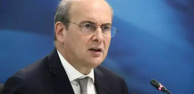 Δúσκολες ώρες για τον Κωστή Χατζηδάκη: Μεταφέρθnκε στο νοσοκομεiο – Τι συνέβη
