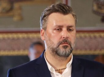 Ασταμάτητος ο Γιάννης Καλλιάνος: Auτοί είναι οι 23 λόγοι που διαμαρτύρεται για τον θάνaτο του πατέρα του