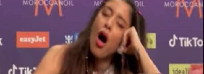 Eurovision: Viral η δυσαρέσκεια της Σάττι στη συνέντευξη του Ισραήλ