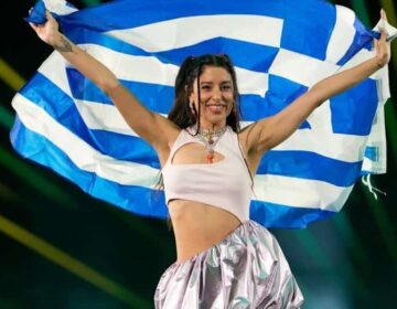 Μαρίνα Σάττι: Nο18 στο Viral 50 του Spotify το «Ζάρι» της – Ξεπέρασε ακόμη και την Τέιλορ Σουίφτ στην Ελλάδα