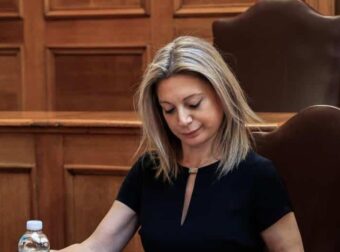Μαρία Καρυστιανού για Τέμπη: «Μηνύσεις προς ιατροδικαστές και πολιτικούς – Πήραν οδηγία για συγκάλυψη»