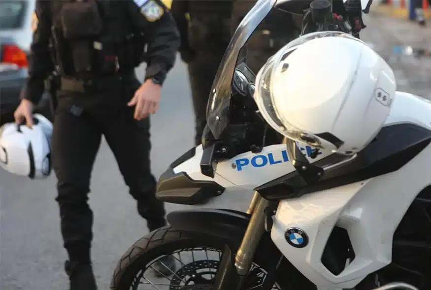 Λιμάνι Πειραιά: Βρέθηκαν άλλα 100 κιλά κοκαΐνης