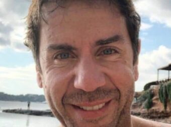 «Ο Γιώργος Μαζωνάκης έχει απομακρυνθεί από ολόκληρη την οικογένεια, δεν μιλάει με τη μητέρα του εδώ και μήνες»