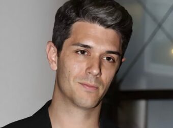 Συγκλονίζει ο Δημήτρης Πανόπουλος: «Ζήτησε ένα τσιγάρο, έκανε τρεις τζούρες και ξεψύχησε»