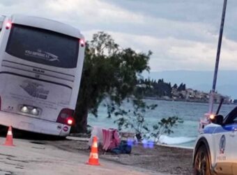Η παλαιά Εθνική οδός υπέστη καθίζηση την ώρα που περνούσε λεωφορείο των ΚΤΕΛ
