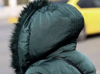 Καιρός: «Έρχονται» κρύο, χιόνια και καταιγίδες από το απόγευμα έως και την Τρίτη, καμπανάκι για παγετό – Επικαιροποιήθηκε το έκτακτο δελτίο