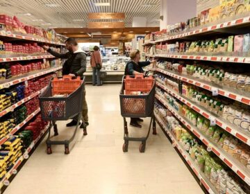 Ποια σούπερ μάρκετ θα κλείσουν αύριο για την Πρωτομαγιά