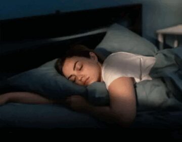 Waking Up Between 3 am and 5 am? Here’s What It Means