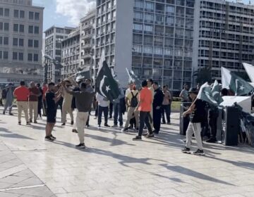 Πακιστανικό πάρτι στην καρδιά των Αθηνών με διαδήλωση κατά της Ινδίας