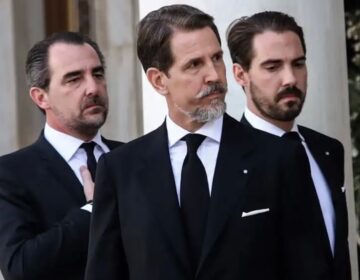 ΒΟΜΒΑ ΓΙΑ ΤΟΥΣ ΝΤΕ ΓΚΡΕΣ – ΜΑΘΕΥΤΗΚΕ ΠΡΙΝ ΛΙΓΟ