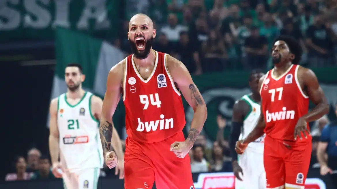 Ο Ολυμπιακός νίκησε 99-88 τον Παναθηναϊκό κι έκανε break τίτλου – Ρινγκ το ΟΑΚΑ με αποβολές Φουρνιέ, Ναν και Αταμάν