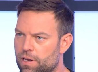 Στέφανος Κασσελάκης για Τάιλερ Μάκμπεθ: «Έχω βρει τον άνθρωπο της ζωής μου, δε βιοποριζόμαστε από την Ελλάδα»