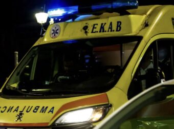 Αυτοκίνητο έπεσε σε στάση ΚΤΕΛ – Αναφορές για πολλούς τραυματίες