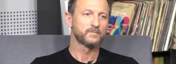Στιγμές αγωνίας για τον Κώστα Καραφώτη: «Είδαμε από το αεροπλάνο όλες τις ρουκέτες που φύγανε από το Ισραήλ για το Ιράν»