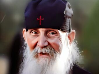 Μ’ αυτές τις δύο προσευχούλες, σωζόμαστε όλοι οι Χριστιανοί