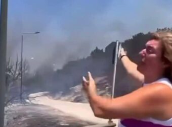 «Καίγονται τα σπίτια μας»: Συγκλονιστική μαρτυρία κατοίκου της Παλαιάς Φώκαιας