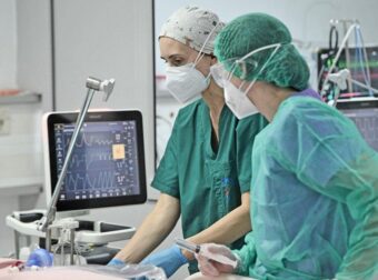 Λάρισα: Δύο ανακοπές υπέστη η 18χρονη που κατέρρευσε σε γυμναστήριο – Χειρουργήθηκε στο κεφάλι – Ποια η κατάστασή της