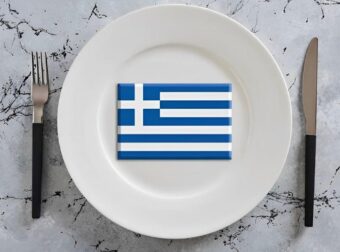 Ελληνικό δημοφιλές τρόφιμο υπερβαίνει το ανώτατο όριο πρόσθετου κατά… 800% ! Η Ελλάδα ενημέρωσε τις χώρες που εξάγεται