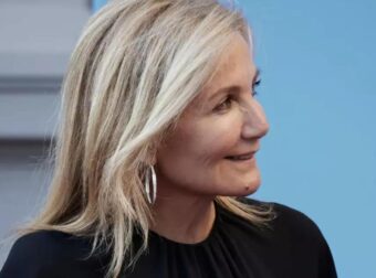 Μαρέβα Γκραμπόφσκι: Η σπάνια φωτογραφία με μαγιό και το τρυφερό μήνυμα για τα γενέθλια της κόρης της, Δάφνης