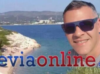 Αυτός είναι ο αστυνομικός: Έσωσε μητέρα και κόρη που παρασύρθηκαν με στρώμα θαλάσσης – «Βούτηξα χωρίς δεύτερη σκέψη»