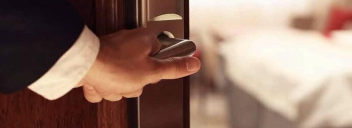Σταλίδα: Μπήκε σε λάθος δωμάτιο ξενοδοχείου και προχώρησε σε εpwτικές πράξεις με άλλον άνδρα