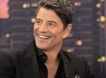 Έκτακτo για τον τραγουδιστή Σάκη Ρουβά, μόλις ανακοινώθnκε