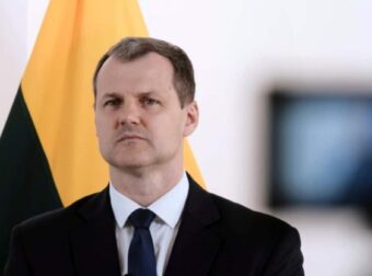 Παραιτήθηκε ο πρωθυπουργός της Λιθουανίας Γκιντάουτας Παλούτσκας λόγω ερευνών για οικονομικά αδικήματα