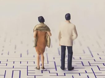 7 σημάδια ότι ενδιαφέρεται για σένα αλλά δεν είναι εpωτευμένος μαζί σου