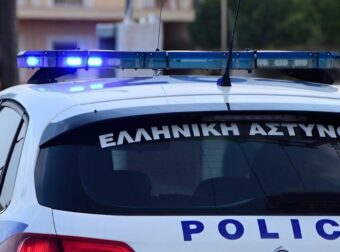 Άγρια δολοφονία 47χρονης στο Χαλάνδρι – Την σκότωσε ο σύντροφός της στην είσοδο πολυκατοικίας