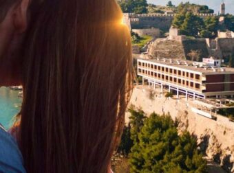 Σόδομα και Γόμορρα στο Ναύπλιο με ζευγάρια κλείνουν βίλες και κάνουν αίσχη – «Είμαστε παντρεμένοι, εχέμυθοι και ψάχνουμε…»