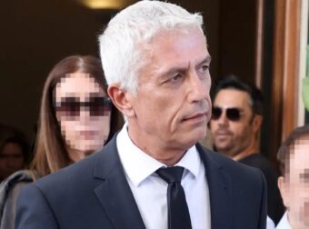 Γιώργος Καλλιακμάνης: «Με την πρώην σύζυγό μου ήμασταν μαζί σχεδόν 30 χρόνια, δεν έχουμε πάρει διαζύγιο, δεν υπάρχει λόγος»