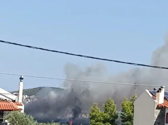 Φωτιά τώρα στην Παιανία κοντά στην Αττική Οδό – Σηκώθηκαν 4 εναέρια
