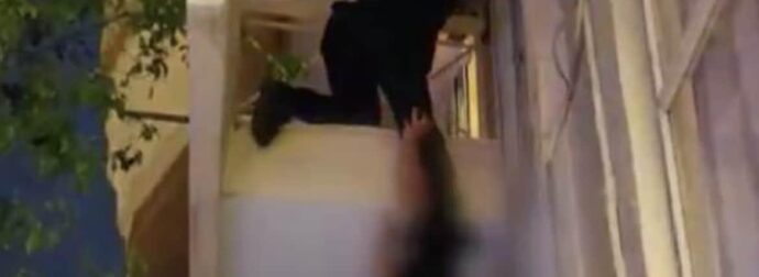 Γυναίκα αστυνομικός της ΔΙ.ΑΣ και μητέρα 3 παιδιών διέσωσε 5χρονο αγοράκι από μπαλκόνι – Ήταν ολομόναχο και κλειδωμένο