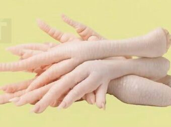 Ποιοι πρέπει να Αποφεύγουν να Τρώνε Πόδια Κοτόπουλου;