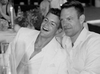 Στέφανος Κασσελάκης: Για πρώτη φορά εικόνες από τον γάμο του με τον Τάιλερ του στα Χανιά