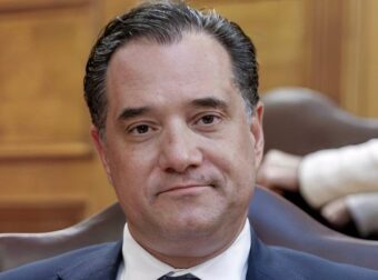 Άδωνις Γεωργιάδης για τους υγειονομικούς: «Αχαΐρευτοι»