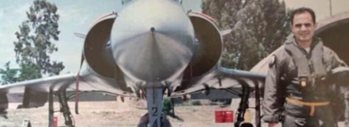 Ήρωας με μπέρτα: Ο Έλληνας πιλότος που θυσίασε τη ζωή του για να μην συντριβεί το Mιράζ 2000 πάνω σε σχολείο