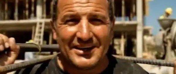 «Με λένε Τάσο και θέλω 13ωρο»: Το ξεκαρδιστικό σποτ του ΠΑΜΕ με φόντο το εργασιακό νομοσχέδιο