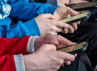 Ζωή χωρίς TikTok και Instagram – Η Αυστραλία απαγορεύει τα κοινωνικά δίκτυα για ανήλικους κάτω των 16