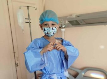 Συγκινεί η μάχη του 6χρονου Γιώργου με τον καρκίνο: «’Εχει υποβληθεί σε τρεις χειρουργικές επεμβάσεις»