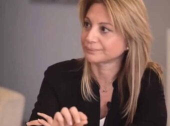 Παρέμβαση κόλαφος από την Μαρία Καρυστιανού: «Η κυβέρνηση της ΝΔ προσπαθεί να περάσει νομοσχέδιο, όπου ο κατηγορούμενος δεν θα έχει δικαίωμα πρόσβασης στην ποινική δικογραφία που τον αφορά»