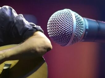 Συνελήφθη o γιος πασίγνωστου Έλληνας τραγουδιστή για επίθεση σε αστυνομικό