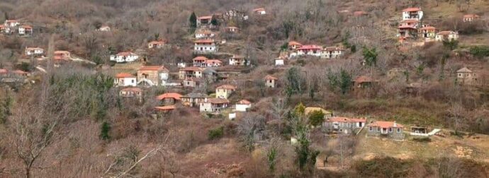 Το Ελληνικό χωριό που έχει 6 ώρες μέρα, 18 νύχτα: Οι κάτοικοι του έτρεμαν το μύθο των 7 γuμνών κοpιτσιών